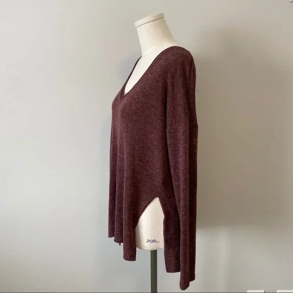 Aritzia Wilfred Sherbrooke V-Neck Shirt Sweater Maroon - Picture 6 of 10